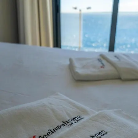 Flh Amazing Ocean View With Balcony * Santa Cruz (Madeira)