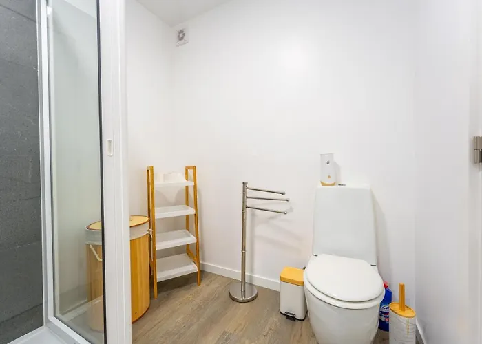 Flh Amazing Ocean View With Balcony * Santa Cruz (Madeira)