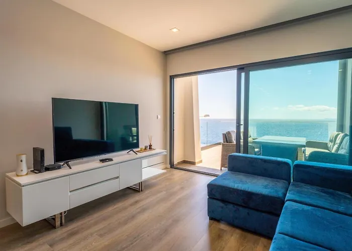 Daire Flh Amazing Ocean View With Balcony Santa Cruz (Madeira)